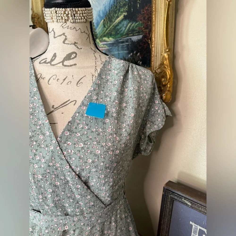 Blue Floral Flutter Sleeve V-Neck Midi Sundress NWOT